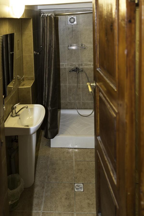 Patio Hostel Тбилиси Екстериор снимка