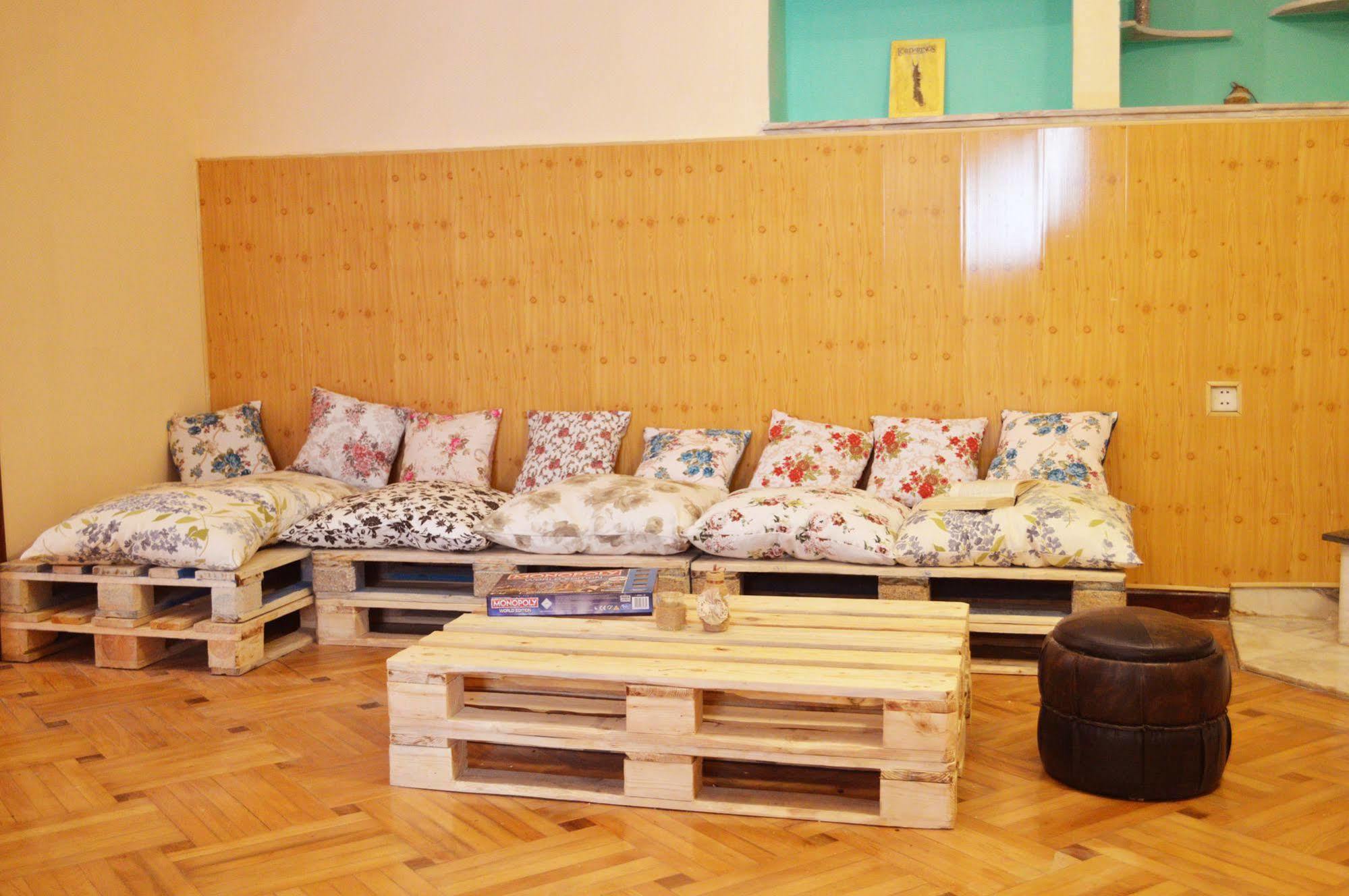 Patio Hostel Тбилиси Екстериор снимка