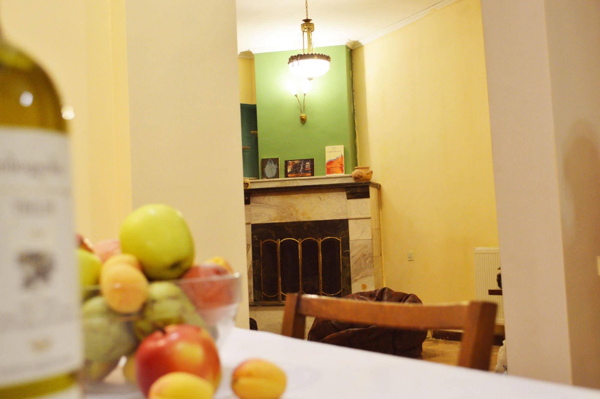 Patio Hostel Тбилиси Екстериор снимка