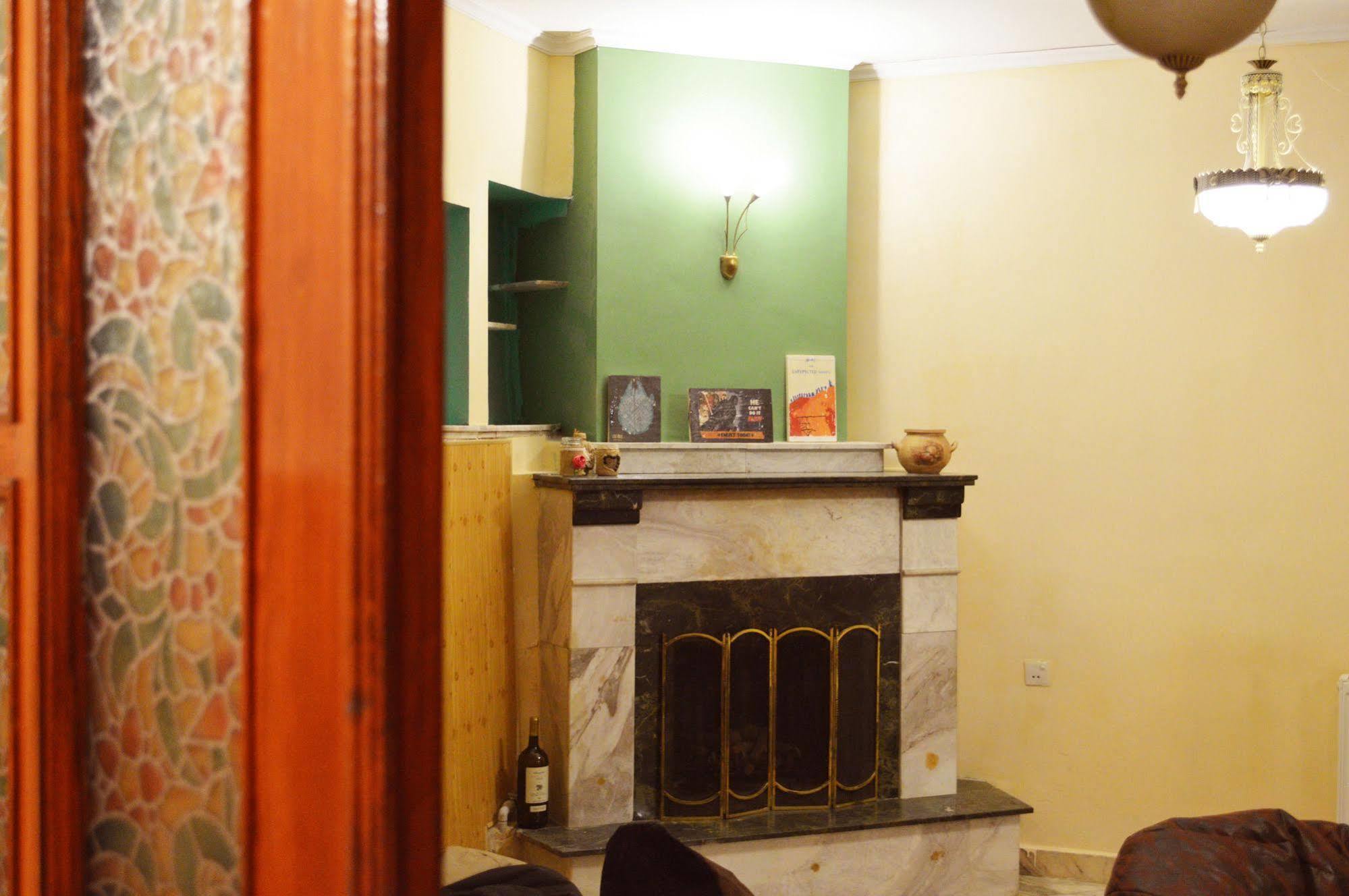 Patio Hostel Тбилиси Екстериор снимка